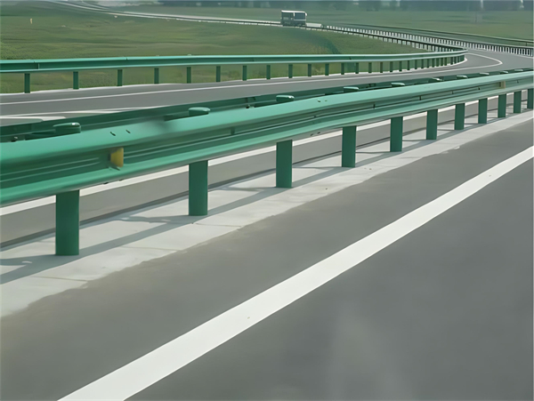 中山波形梁护栏在高速公路的应用